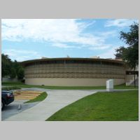 Lakeland, Florida Southern College, Child of the Sun, Thad Buckner building (built 1946), photo Ebyabe, Wikipedia.jpg
